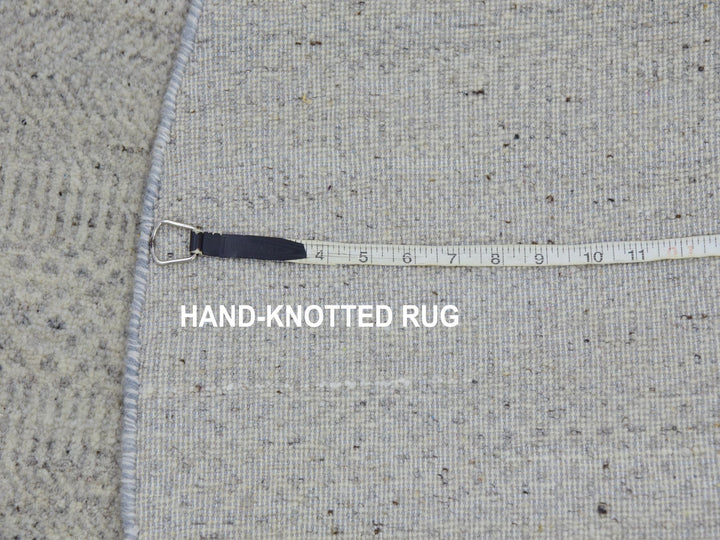 4'10" x 4'10" New Hand Knotted Grey Wool Round Oriental Rug - MOA10279716
