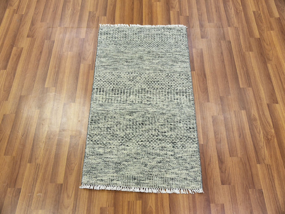 2'0" x 3'3" New Hand Knotted Grey Wool Rectangle Oriental Rug - MOA10279756