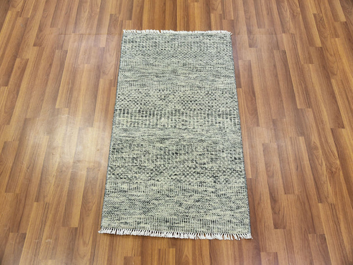 2'0" x 3'3" New Hand Knotted Grey Wool Rectangle Oriental Rug - MOA10279756