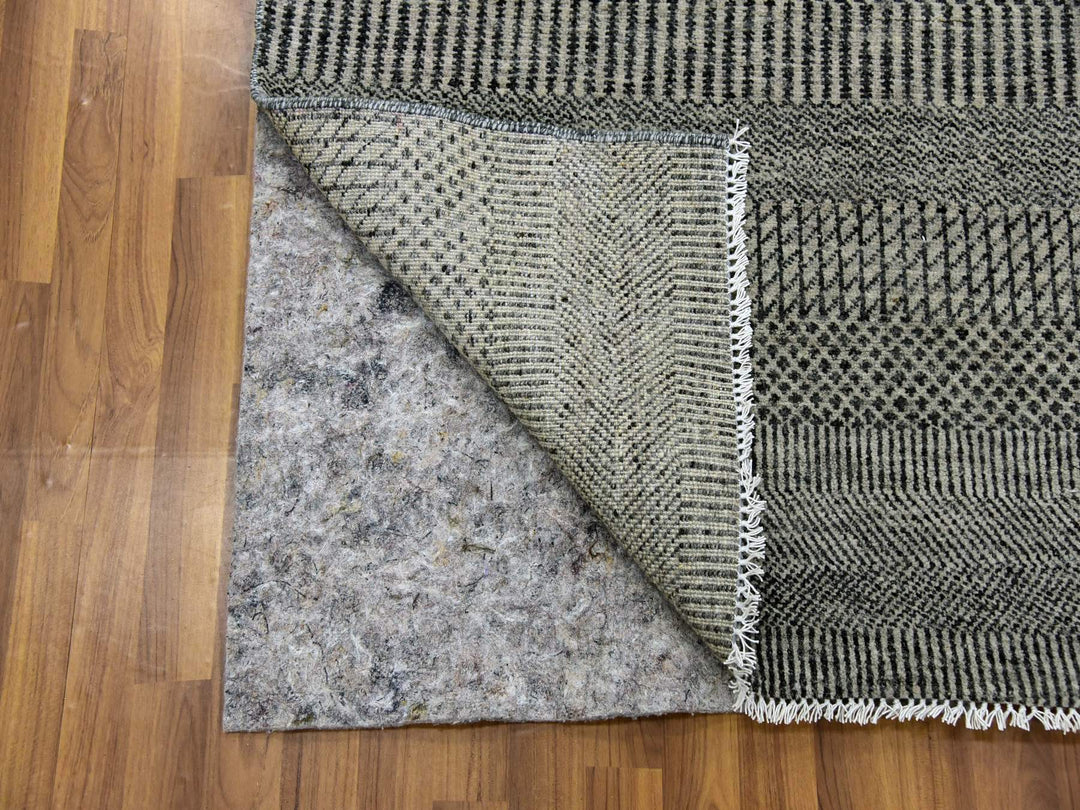 5'10" x 5'10" New Hand Knotted Grey Wool Square Oriental Rug - MOA10279759