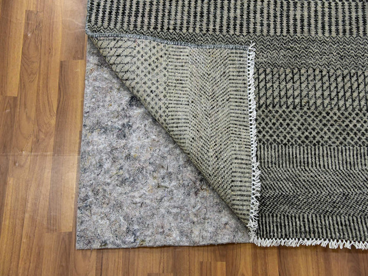 5'10" x 5'10" New Hand Knotted Grey Wool Square Oriental Rug - MOA10279759