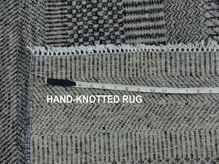 5'10" x 5'10" New Hand Knotted Grey Wool Square Oriental Rug - MOA10279759