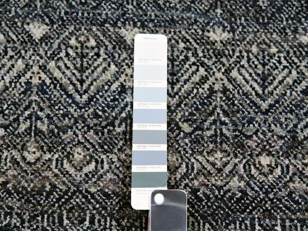 6'0" x 6'1" New Hand Knotted Grey Wool Rectangle Oriental Rug - MOA10279801