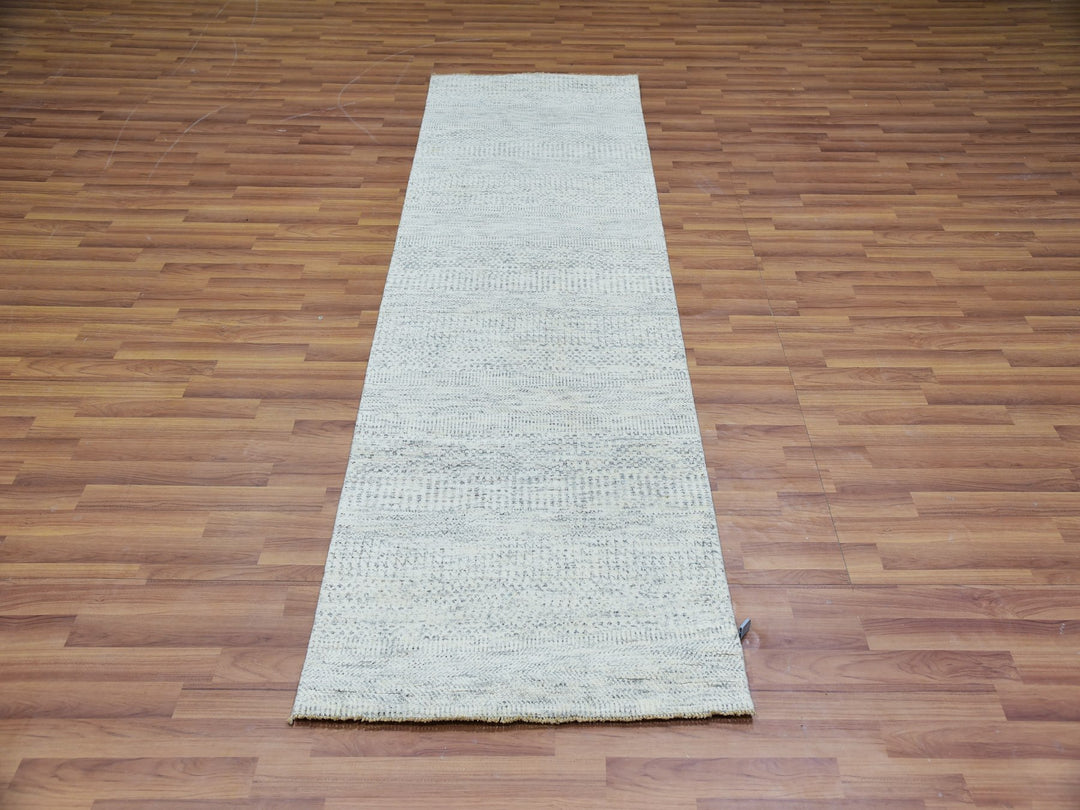 2'6" x 8'1" New Hand Knotted Grey Wool Runner Oriental Rug - MOA10279819