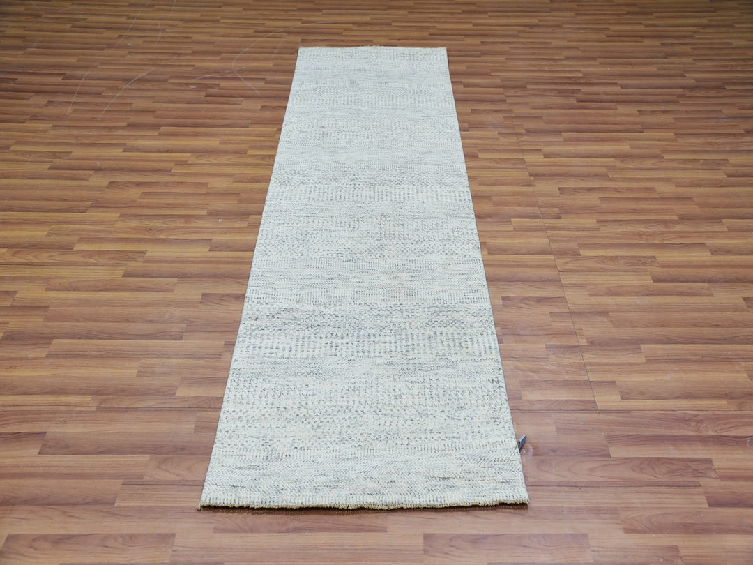 2'6" x 8'1" New Hand Knotted Grey Wool Runner Oriental Rug - MOA10279820