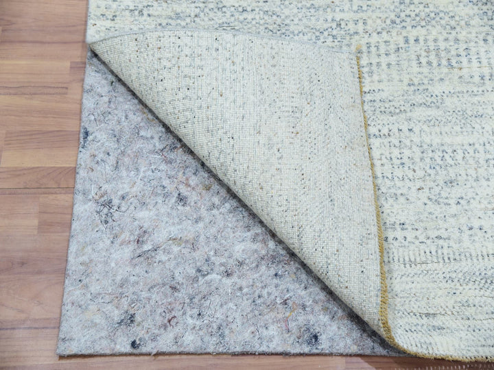 2'6" x 8'0" New Hand Knotted Grey Wool Runner Oriental Rug - MOA10279821
