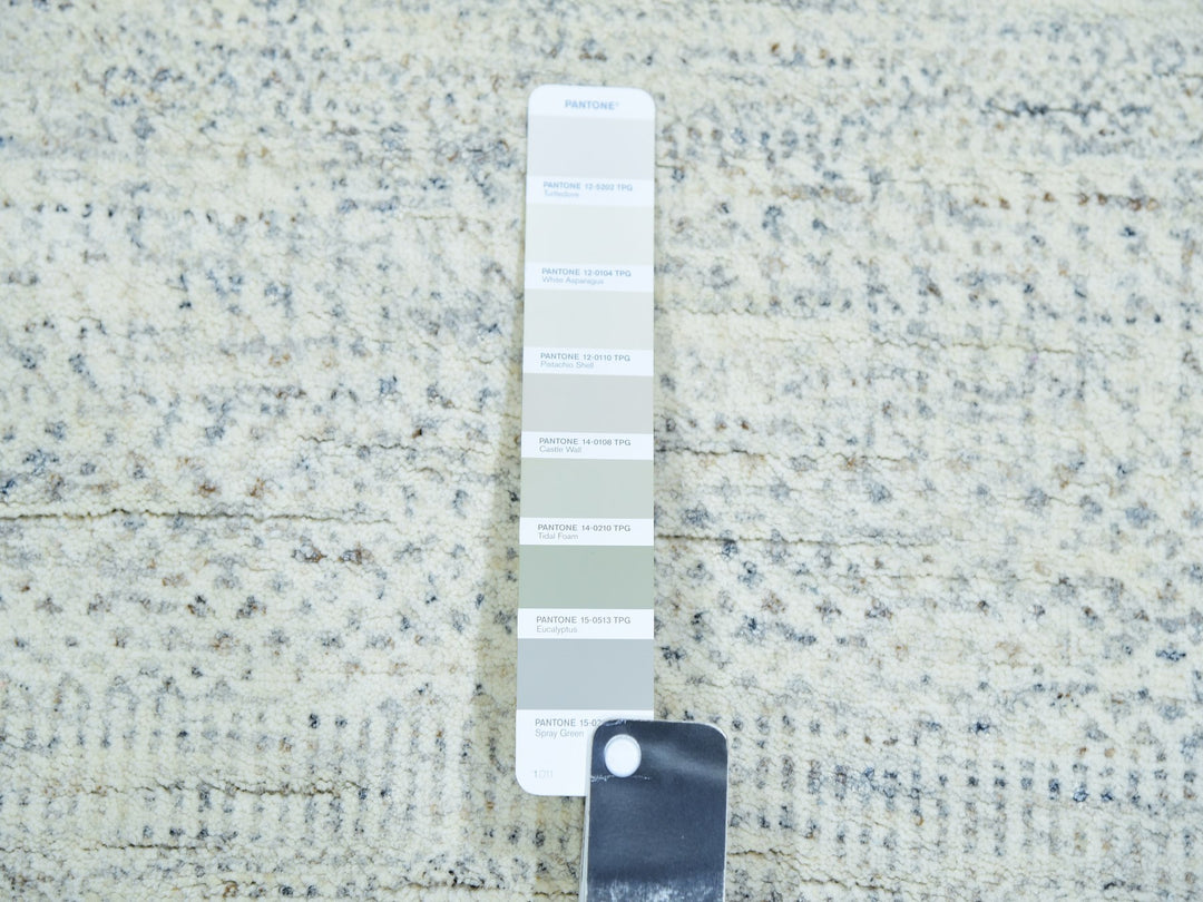 2'6" x 6'0" New Hand Knotted Grey Wool Runner Oriental Rug - MOA10279825