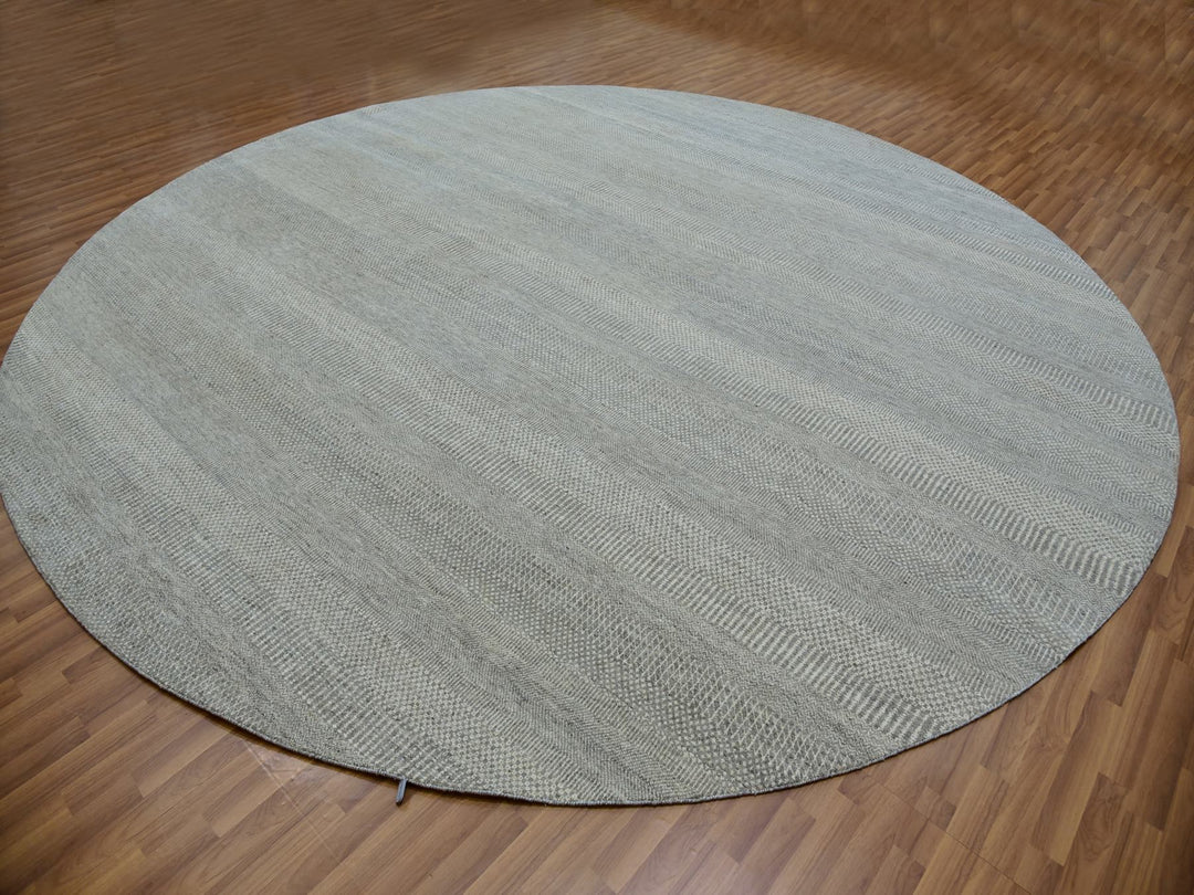 13'5" x 13'5" New Hand Knotted Grey Wool Round Oriental Rug - MOA10279859