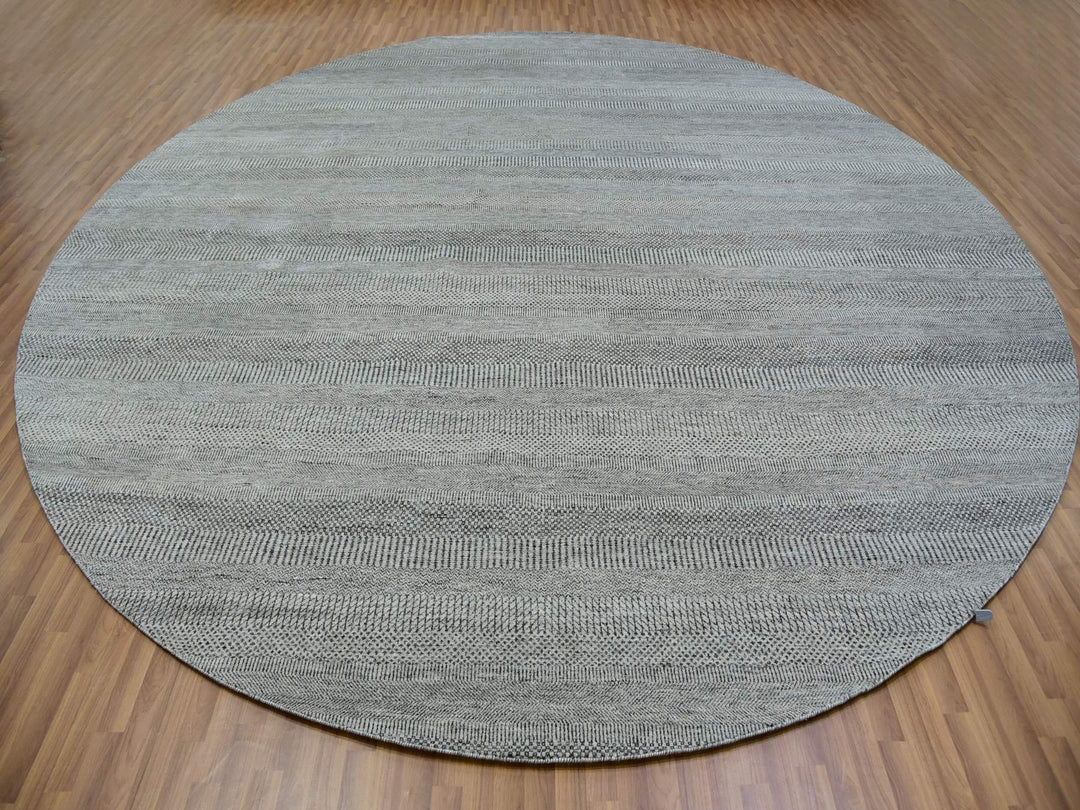 13'8" x 13'9" New Hand Knotted Grey Wool Round Oriental Rug - MOA10279860