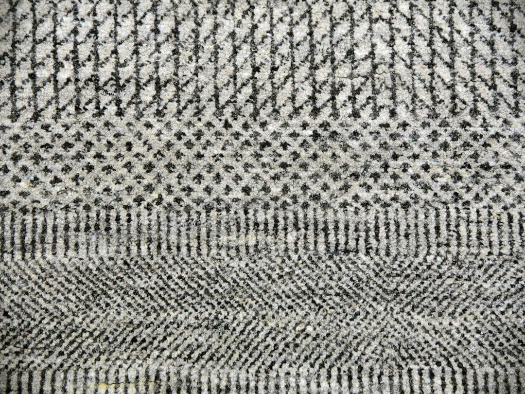 13'8" x 13'9" New Hand Knotted Grey Wool Round Oriental Rug - MOA10279860