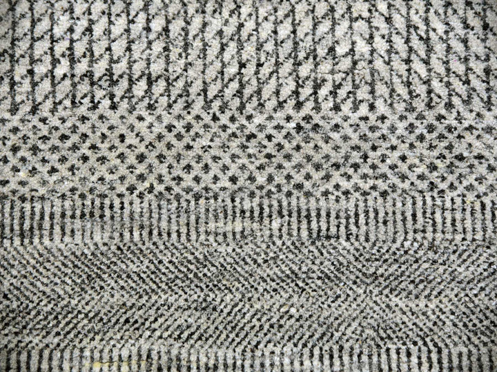 13'8" x 13'9" New Hand Knotted Grey Wool Round Oriental Rug - MOA10279860
