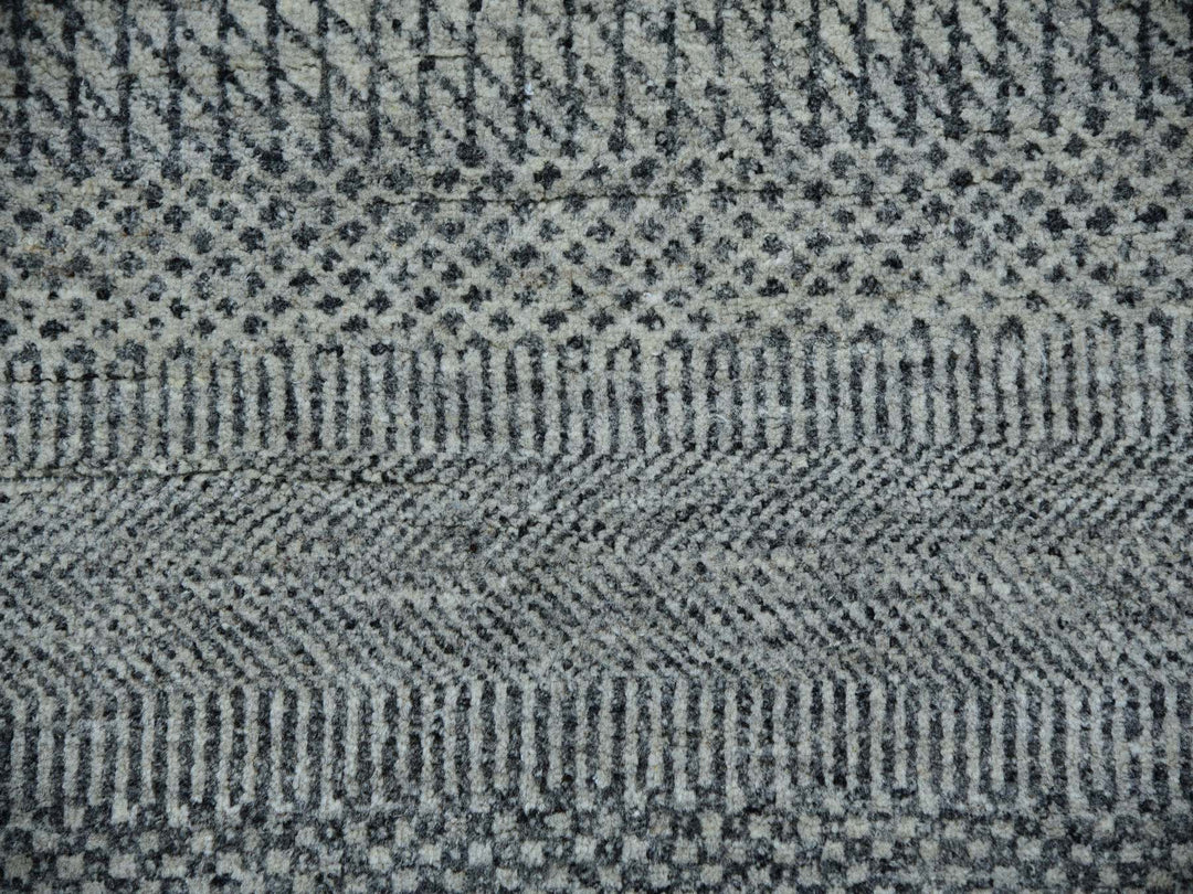 9'10" x 9'10" New Hand Knotted Grey Wool Round Oriental Rug - MOA10279875