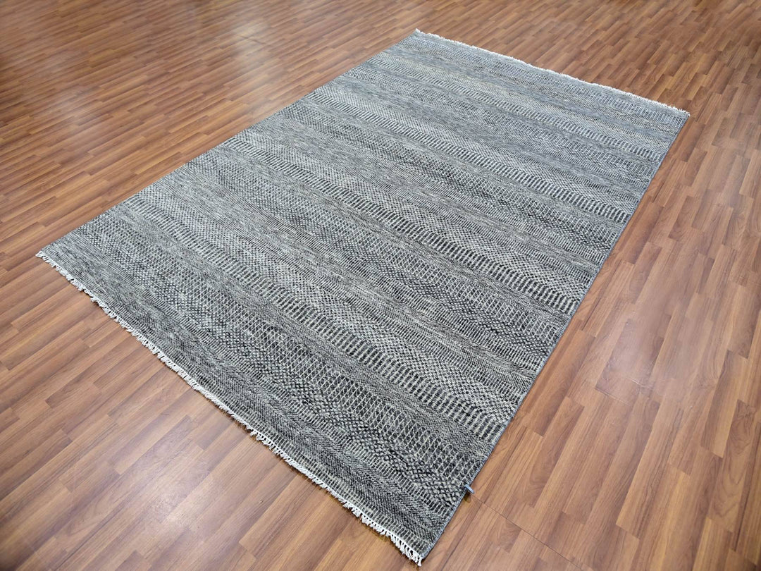 6'1" x 9'1" New Hand Knotted Grey Wool Rectangle Oriental Rug - MOA10279877