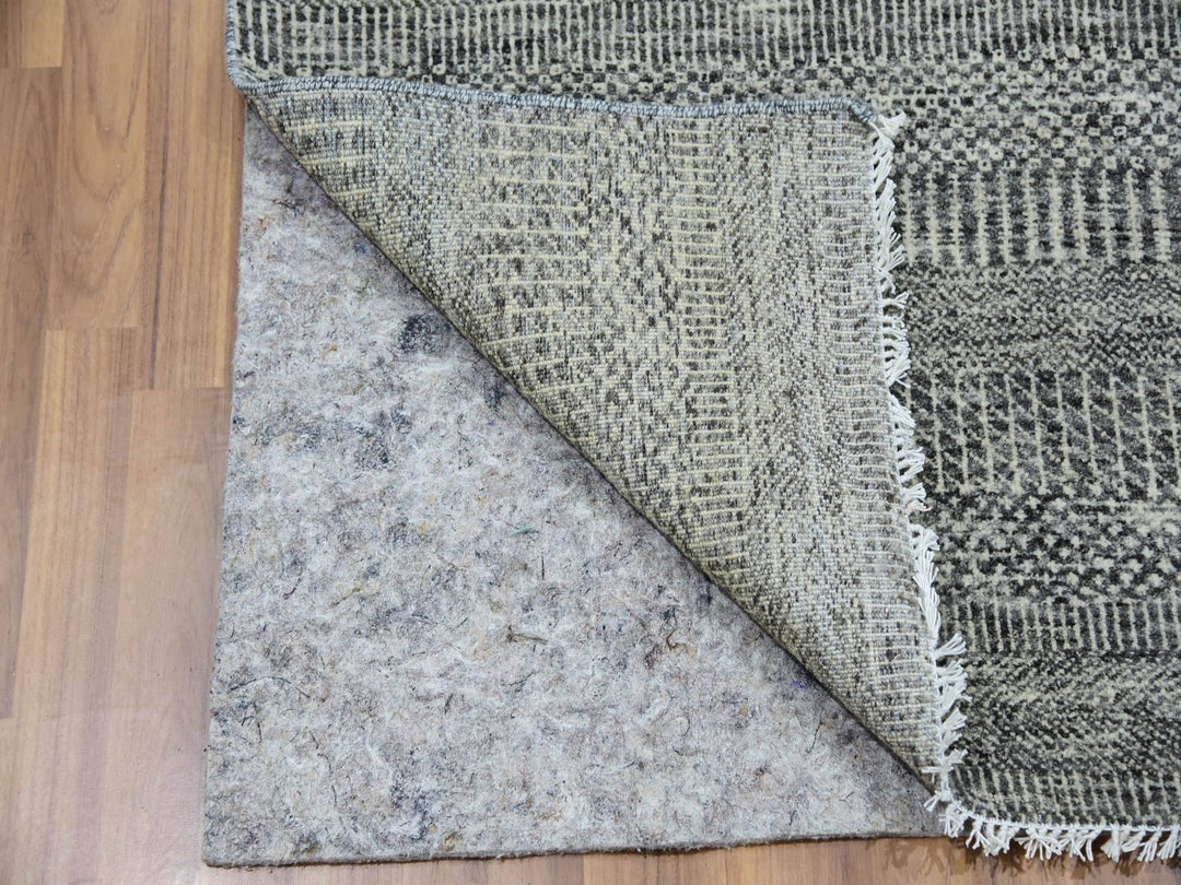 6'1" x 9'1" New Hand Knotted Grey Wool Rectangle Oriental Rug - MOA10279877