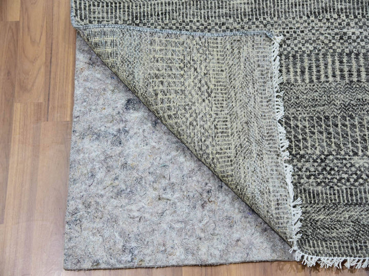 6'1" x 9'1" New Hand Knotted Grey Wool Rectangle Oriental Rug - MOA10279877