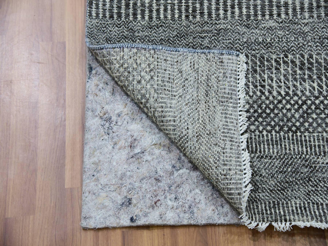2'7" x 18'5" New Hand Knotted Grey Wool Runner Oriental Rug - MOA10279879