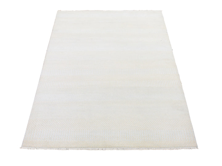 4'1" x 6'1" New Hand Knotted Ivory Wool & Silk Rectangle Oriental Rug - MOA10280039