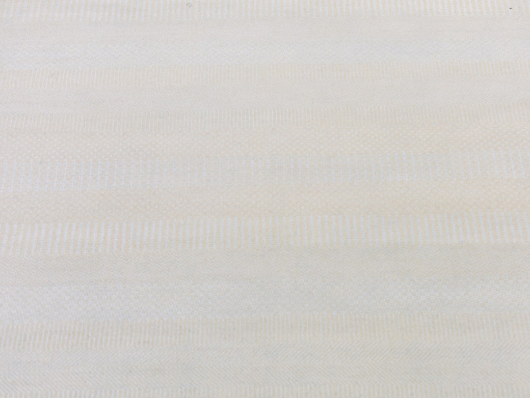 4'1" x 6'1" New Hand Knotted Ivory Wool & Silk Rectangle Oriental Rug - MOA10280039
