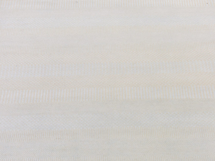 4'1" x 6'1" New Hand Knotted Ivory Wool & Silk Rectangle Oriental Rug - MOA10280039