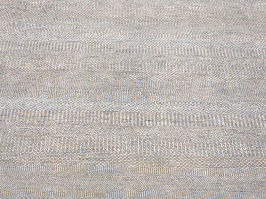 8'1" x 9'10" New Hand Knotted Grey Wool & Silk Rectangle Oriental Rug - MOA10280065