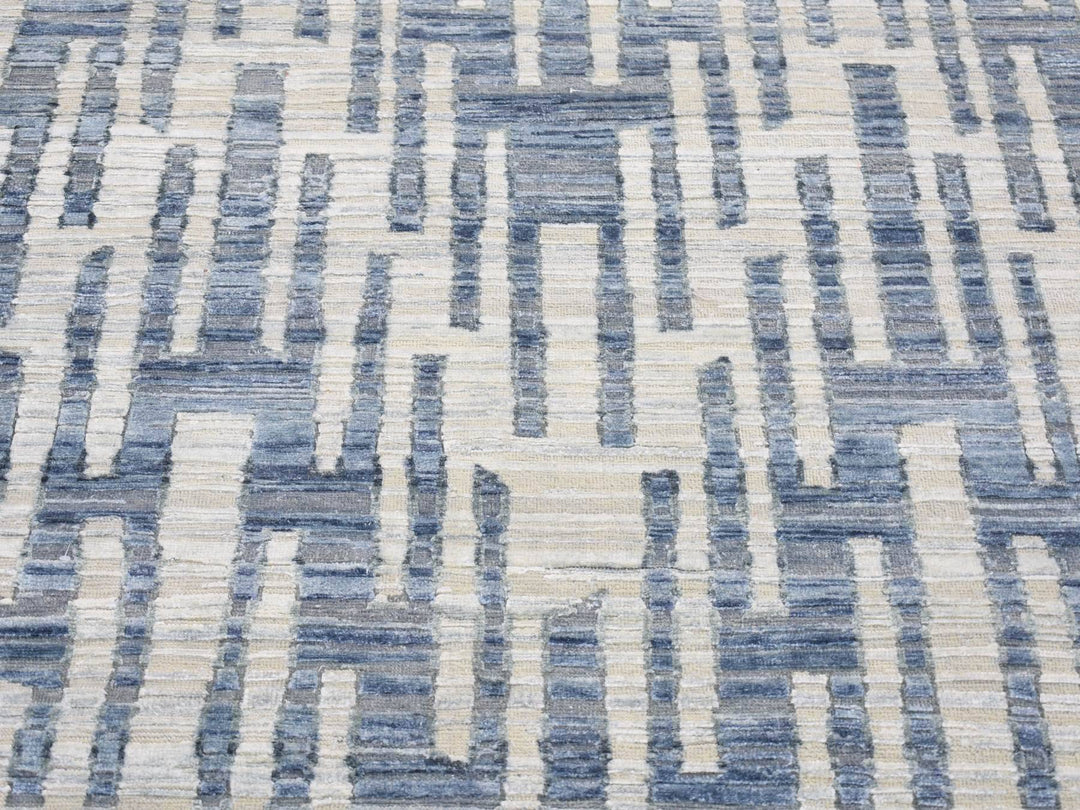 4'0" x 10'3" New Hand Knotted Grey Wool & Silk Runner Oriental Rug - MOA10280088