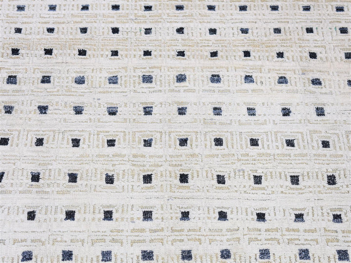 2'7" x 8'1" New Hand Knotted Ivory Wool & Silk Runner Oriental Rug - MOA10280154
