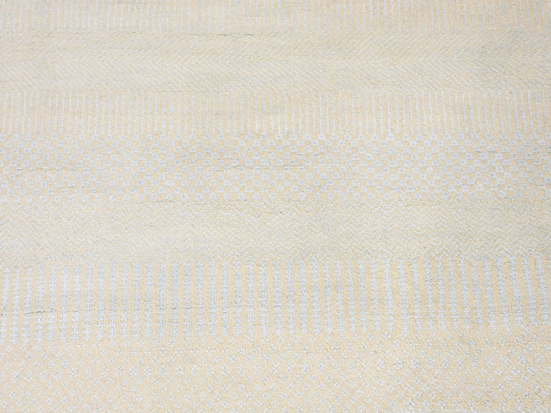 3'0" x 5'4" New Hand Knotted Ivory Wool & Silk Rectangle Oriental Rug - MOA10280207