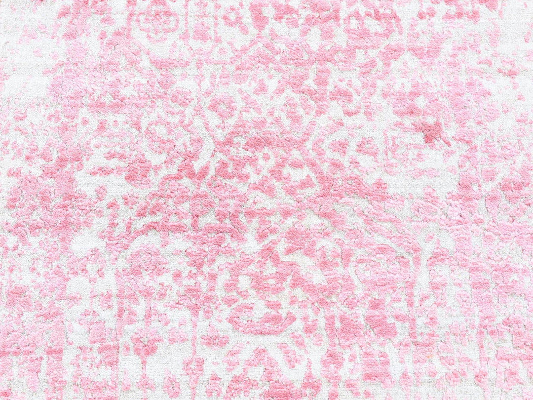 2'6" x 7'9" New Hand Knotted Pink Wool & Pure Silk Runner Oriental Rug - MOA10280252