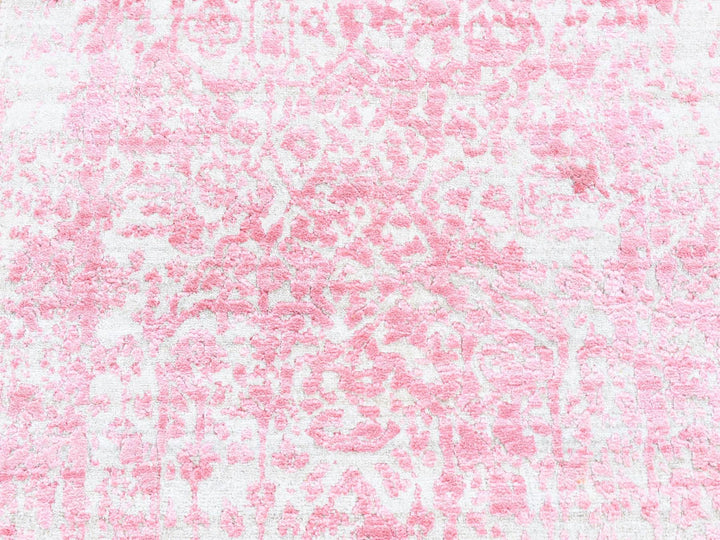 2'6" x 7'9" New Hand Knotted Pink Wool & Pure Silk Runner Oriental Rug - MOA10280252
