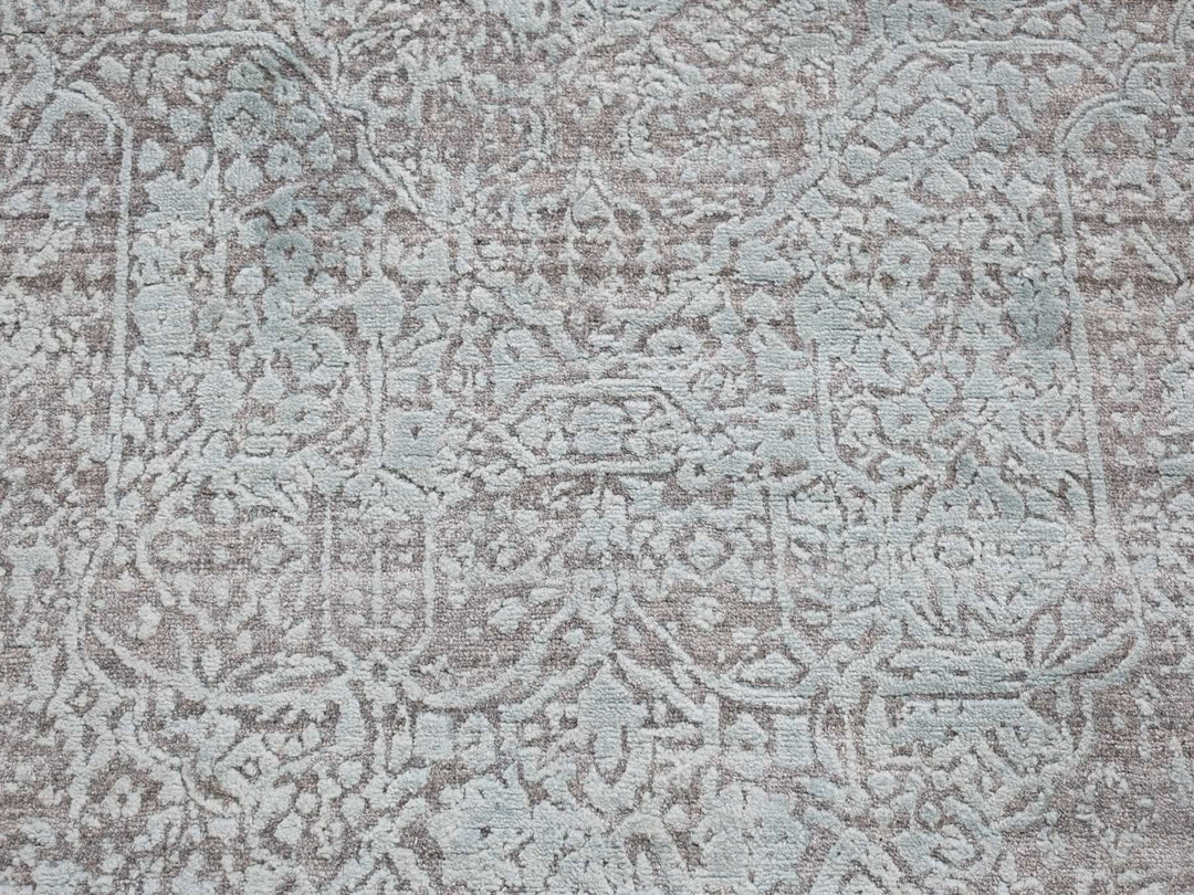 4'0" x 9'9" New Hand Knotted Green Wool & Silk Runner Oriental Rug - MOA10280286