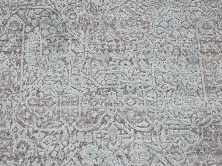 4'0" x 9'9" New Hand Knotted Green Wool & Silk Runner Oriental Rug - MOA10280286