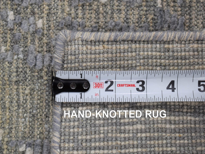 2'1" x 3'1" New Hand Knotted Grey Wool & Silk Rectangle Oriental Rug - MOA10280350