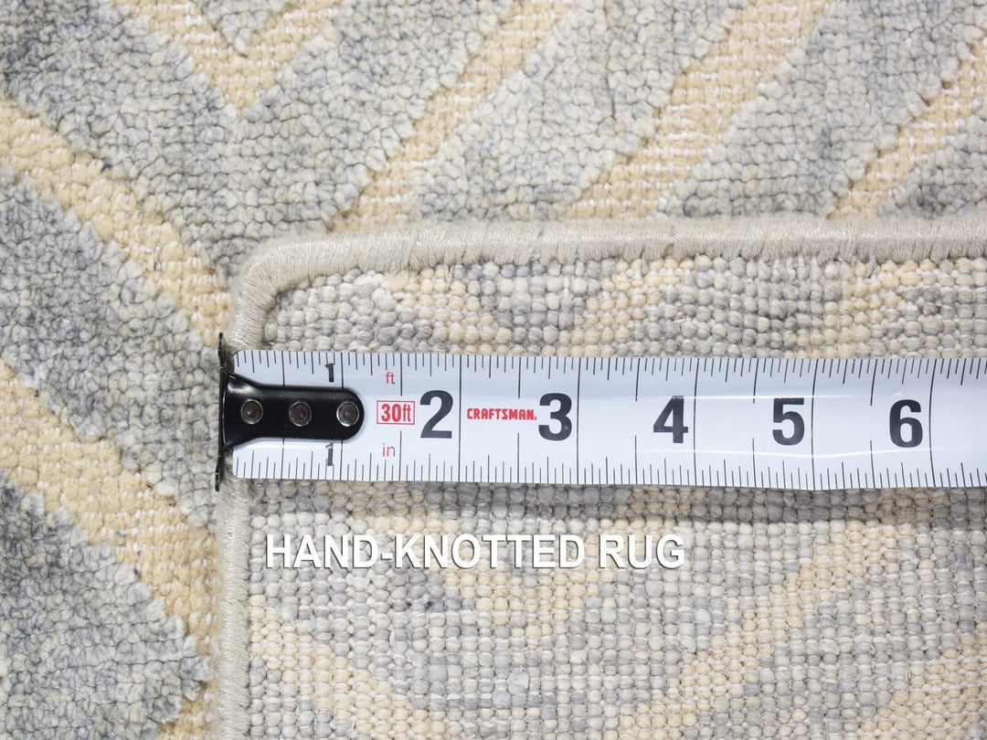 2'0" x 3'0" New Hand Knotted Grey Wool & Silk Rectangle Oriental Rug - MOA10280353