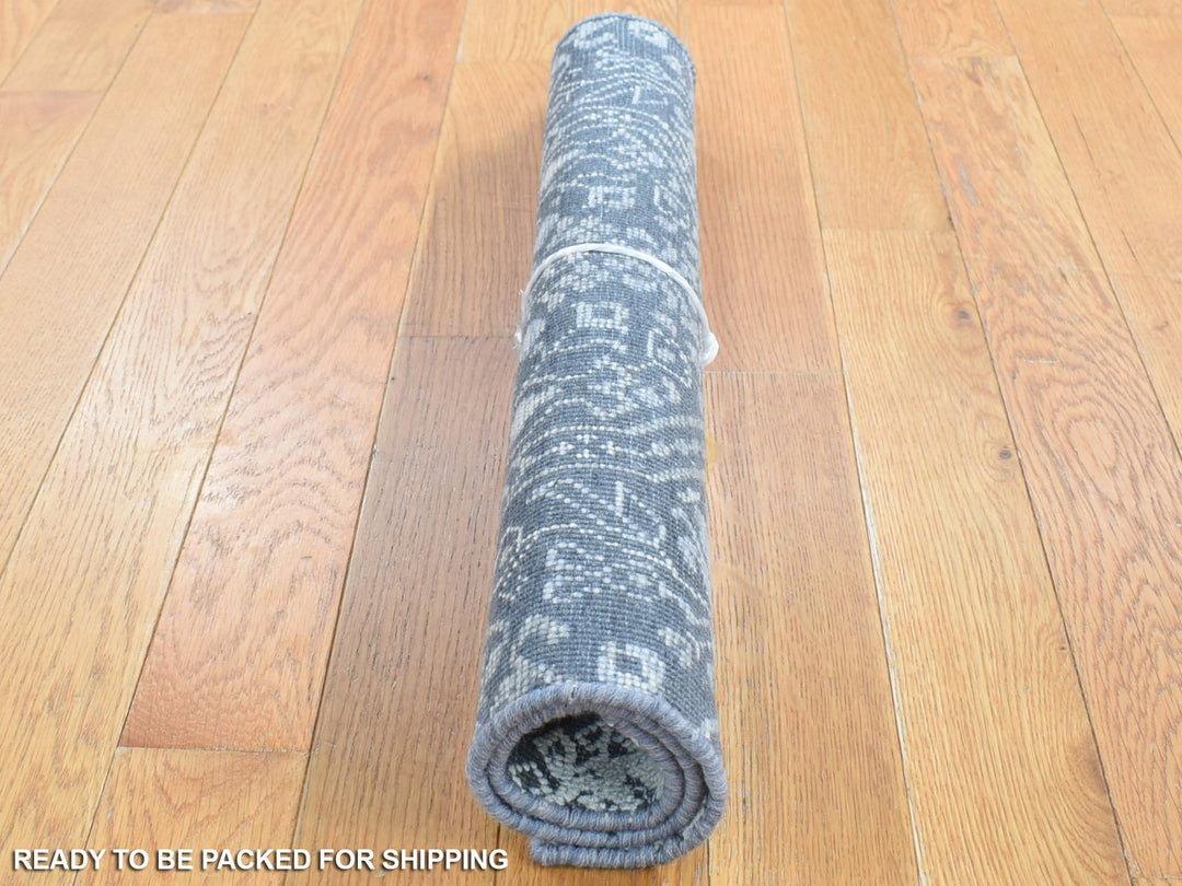 2'1" x 2'1" New Hand Knotted Grey Wool & Silk Square Oriental Rug - MOA10280400