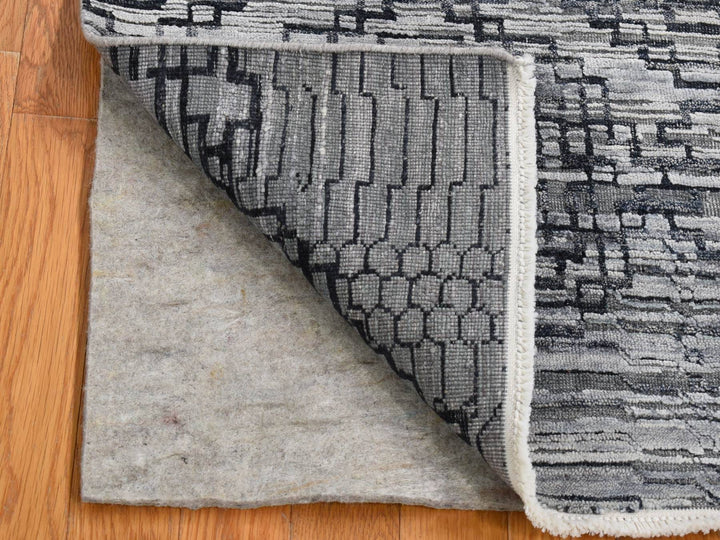 2'0" x 2'0" New Hand Knotted Grey Wool & Silk Square Oriental Rug - MOA10280406