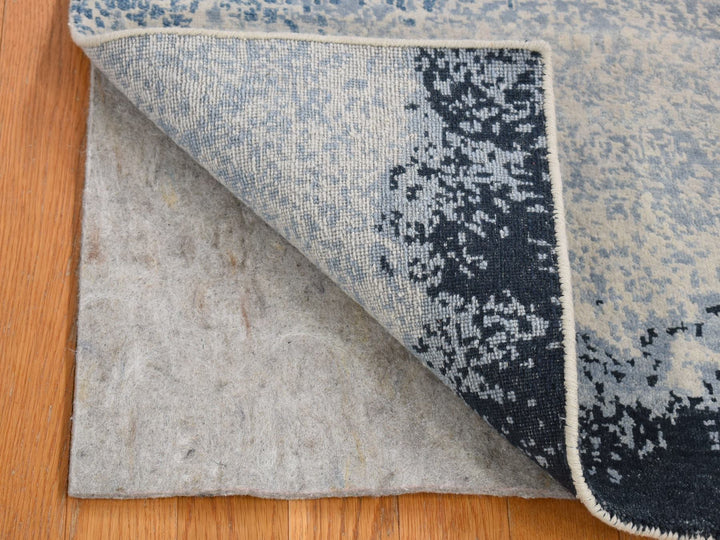 2'0" x 3'2" New Hand Knotted Grey Wool Rectangle Oriental Rug - MOA10280428