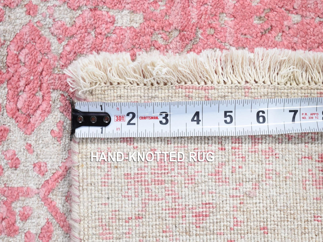 2'6" x 7'9" New Hand Knotted Pink Wool & Silk Runner Oriental Rug - MOA10280509