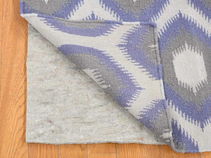 2'5" x 6'0" New Hand Woven Grey Wool Rectangle Oriental Rug - MOA10280534