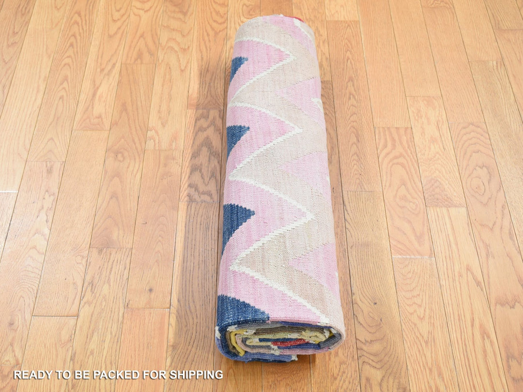 5'8" x 7'10" New Hand Woven Pink Wool Rectangle Oriental Rug - MOA10280552