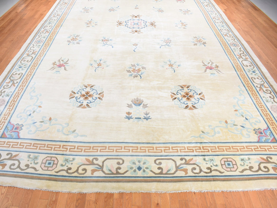 13'9" x 23'5" Vintage Hand Knotted Ivory Wool Rectangle Oriental Rug - MOA10280701