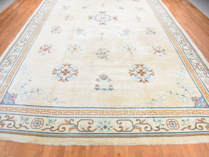 13'9" x 23'5" Vintage Hand Knotted Ivory Wool Rectangle Oriental Rug - MOA10280701
