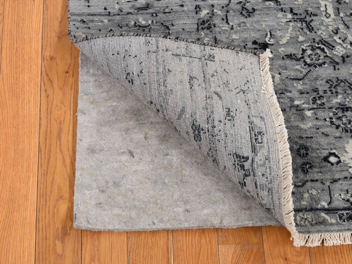 5'1" x 7'0" New Hand Knotted Grey Wool & Silk Rectangle Oriental Rug - MOA10280772