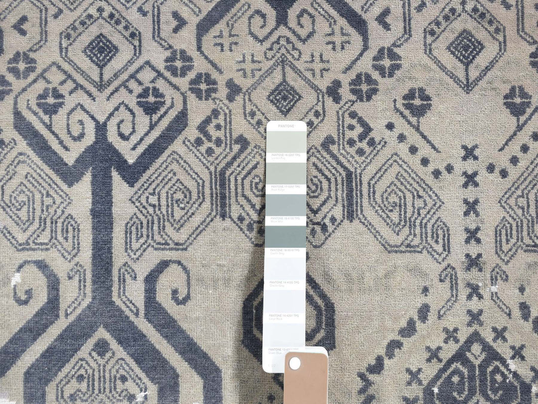 8'0" x 9'10" New Hand Knotted Grey Wool & Silk Rectangle Oriental Rug - MOA10280792