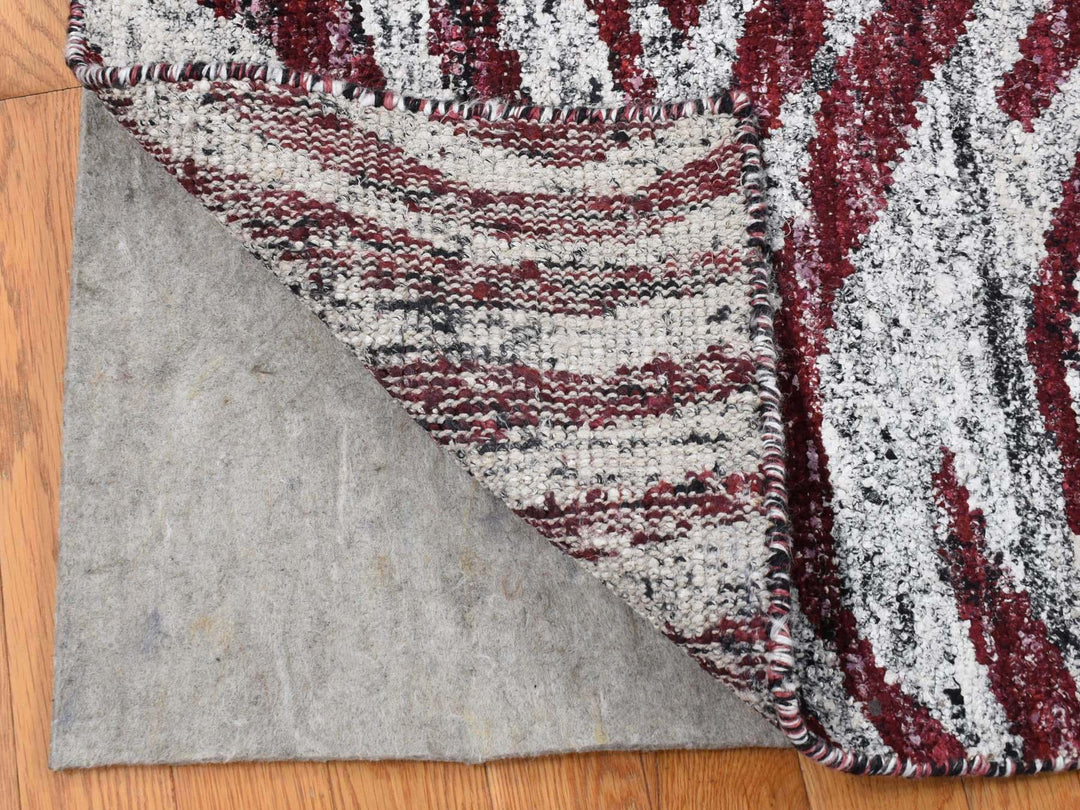 8'10" x 11'9" New Hand Knotted Red Sari Silk Rectangle Oriental Rug - MOA10280821