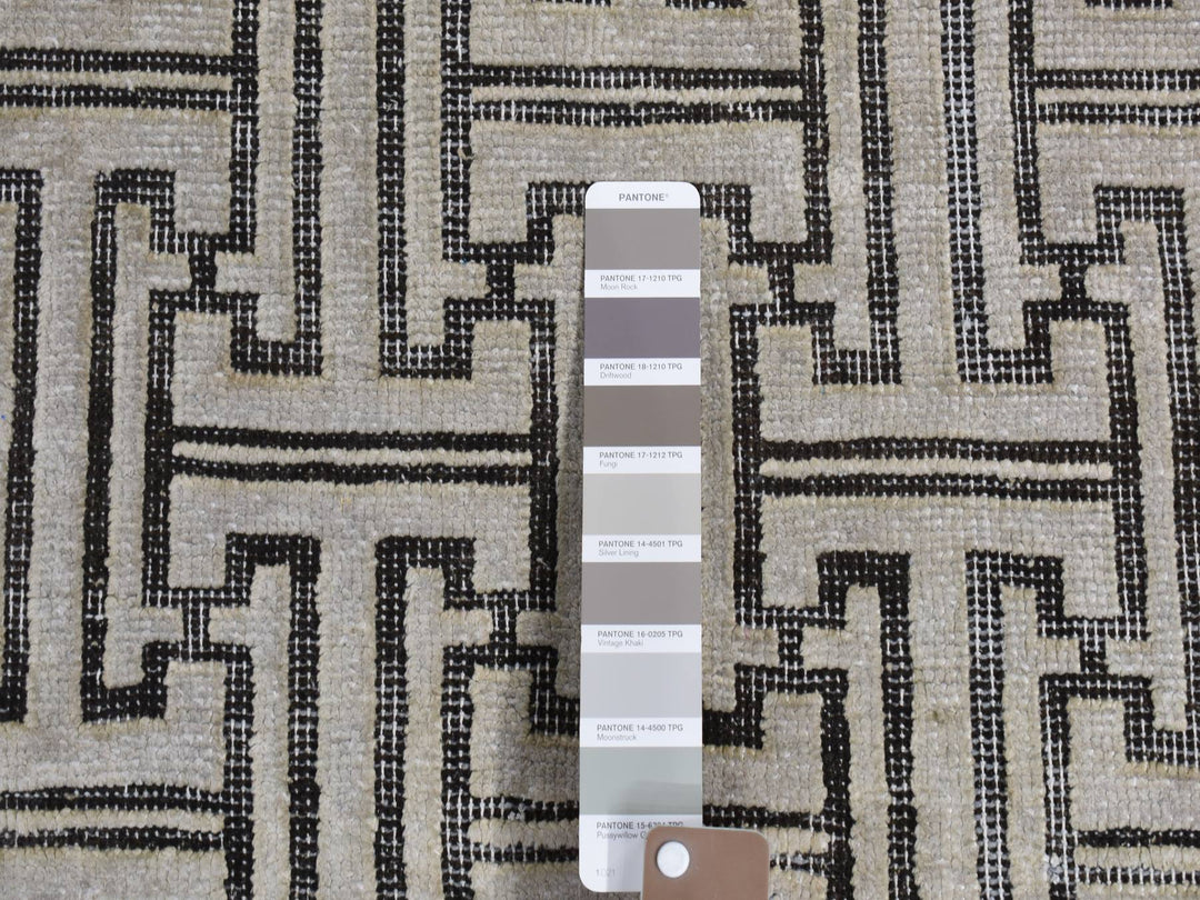 7'10" x 10'3" New Hand Knotted Grey Wool & Silk Rectangle Oriental Rug - MOA10280832