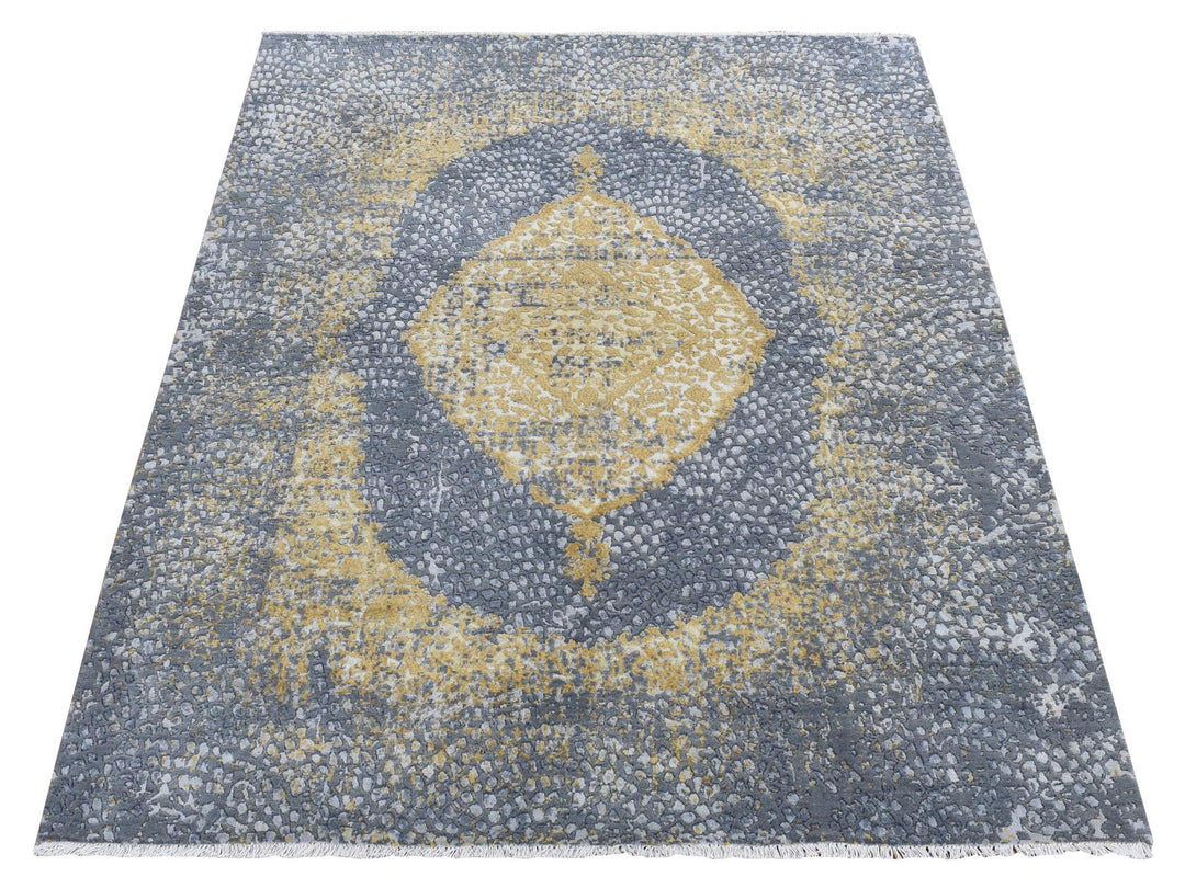 5'2" x 7'0" New Hand Knotted Grey Wool & Pure Silk Rectangle Oriental Rug - MOA10280962