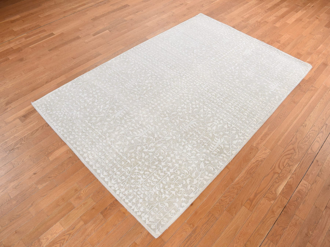 6'1" x 9'4" New Hand Knotted Ivory Wool & Silk Rectangle Oriental Rug - MOA10280971