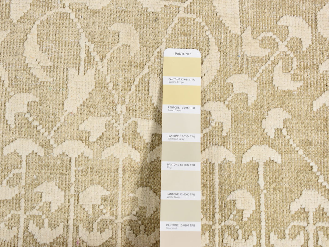 6'1" x 9'4" New Hand Knotted Ivory Wool & Silk Rectangle Oriental Rug - MOA10280971