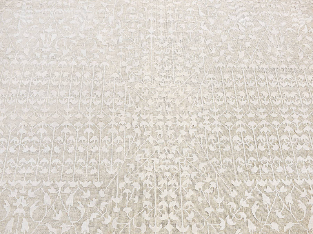 6'1" x 9'4" New Hand Knotted Ivory Wool & Silk Rectangle Oriental Rug - MOA10280971