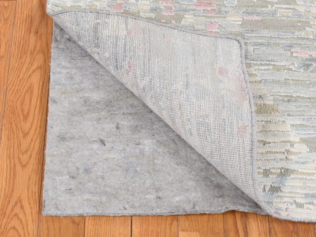 5'9" x 9'3" New Hand Knotted Ivory Wool & Silk Rectangle Oriental Rug - MOA10280986